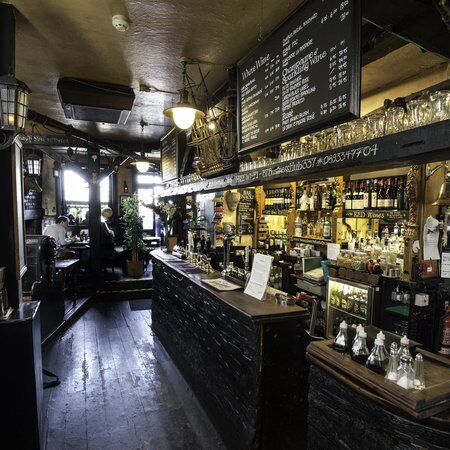 Mayflower Pub 12
