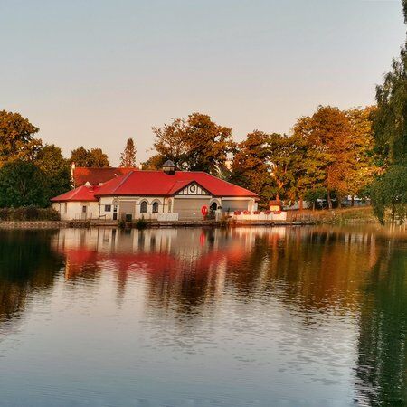 Rouken Glen Park 10