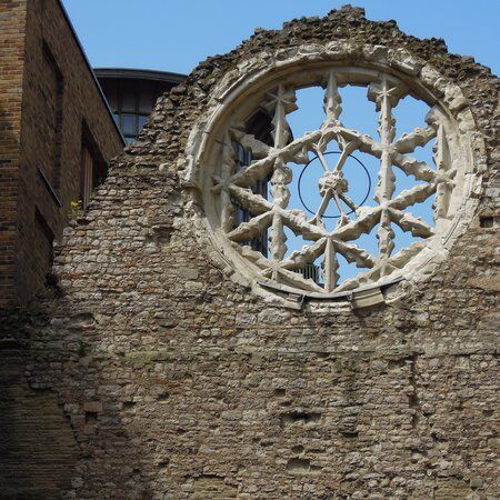 Winchester Palace 3